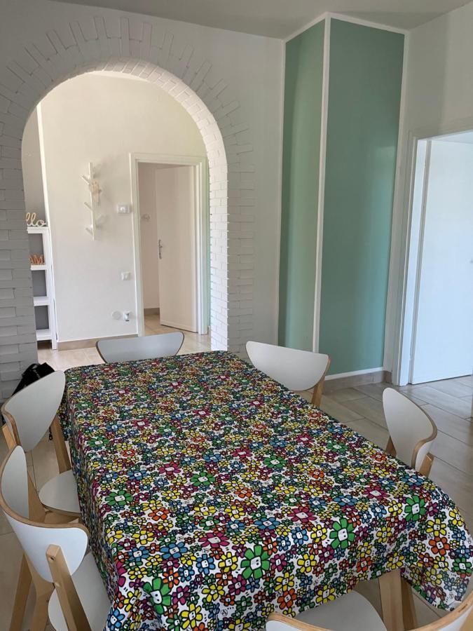 Il Capriccio Di Silvia Villa Сирмионе Екстериор снимка
